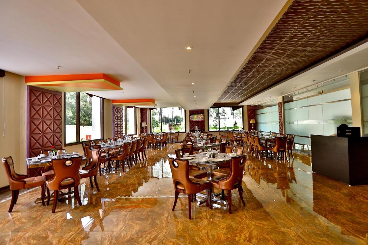 Regenta Resort Bharatpur, Fatehpur Sikri Road Extérieur photo